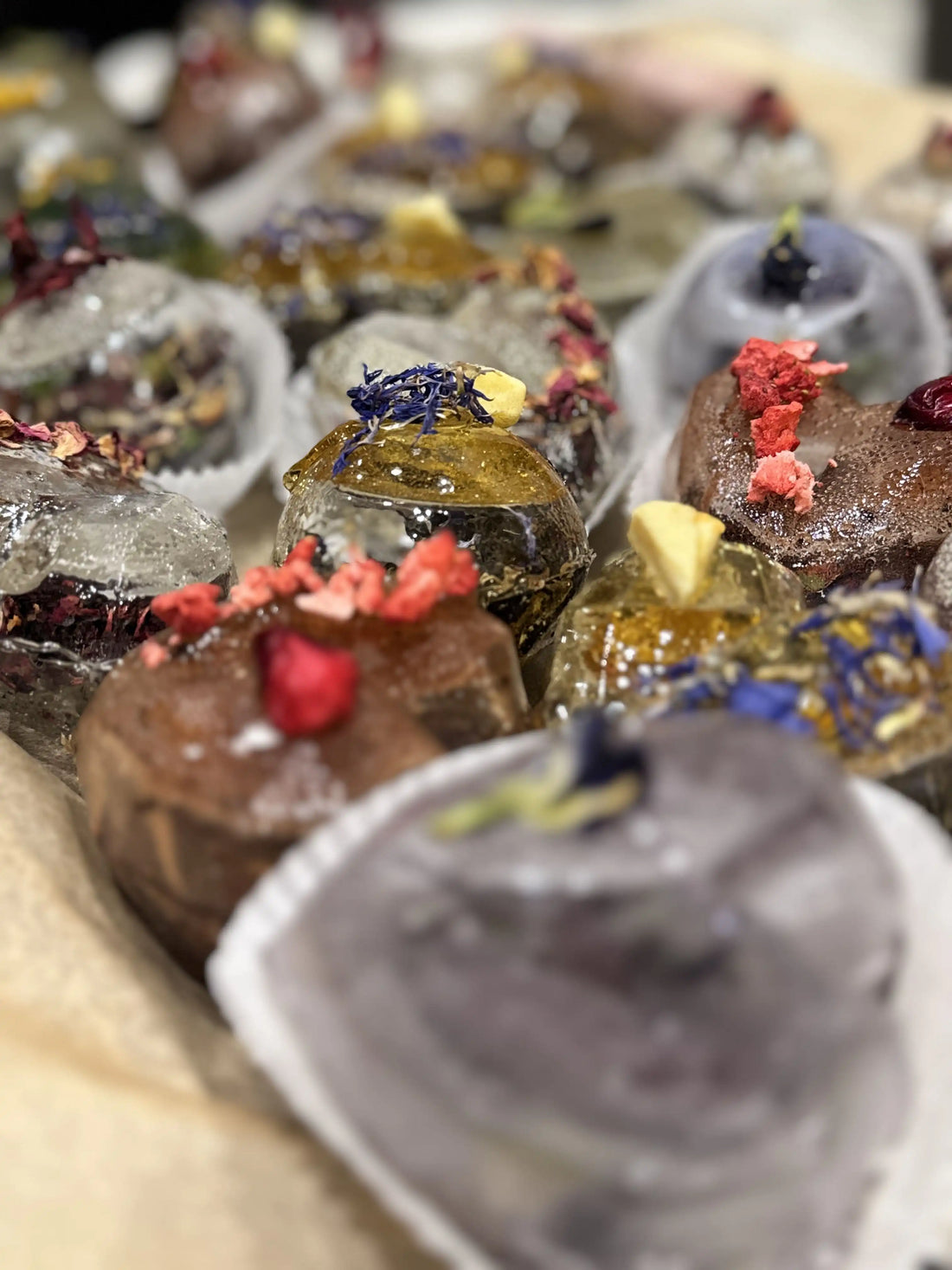 Tea bombs, kule i serca herbaciane - kompletny przewodnik