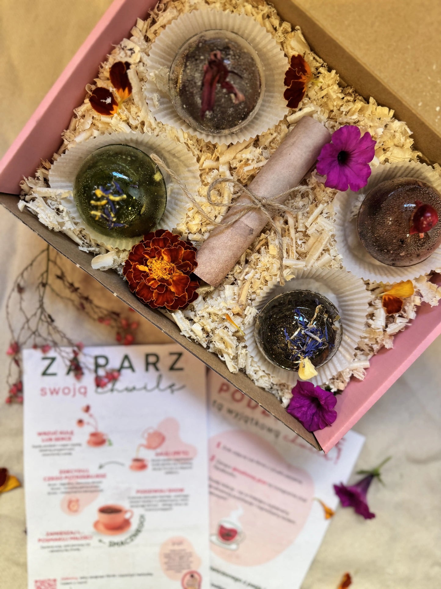 Zestaw 4 sztuk (kule lub serca)